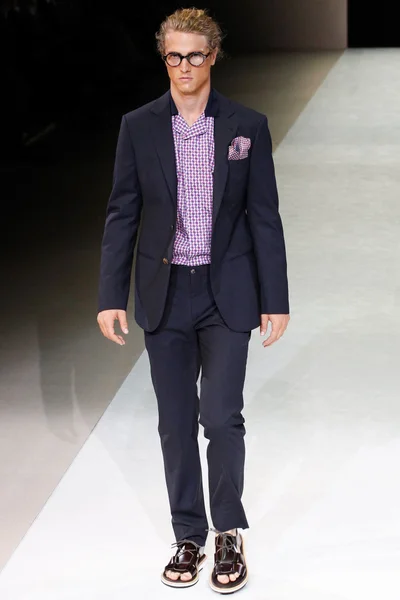 Look 60